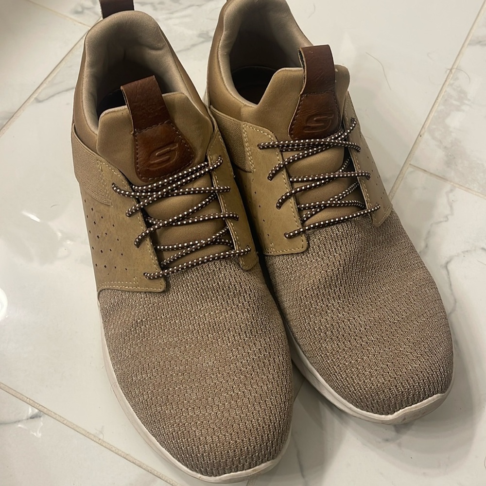 Men’s sketchers size 11.5